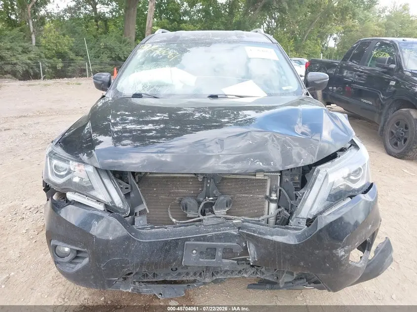 2019 NISSAN PATHFINDER SV