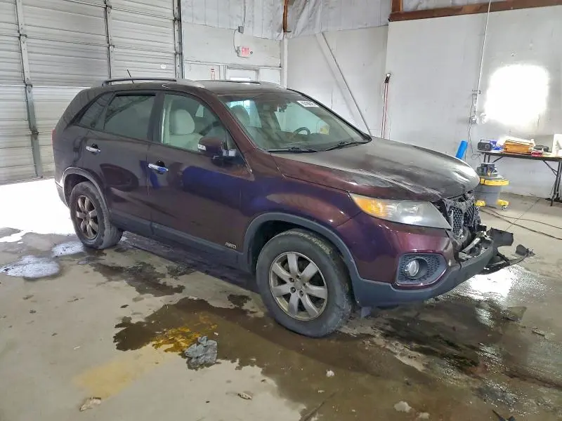 2011 KIA SORENTO BASE  