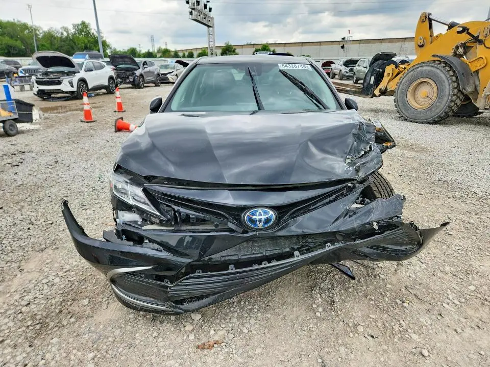 2021 TOYOTA CAMRY LE  