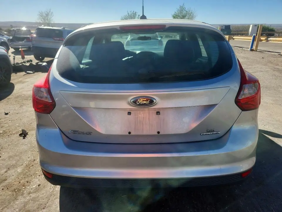 2014 FORD FOCUS SE  