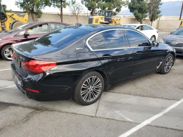 2019 BMW 530E   