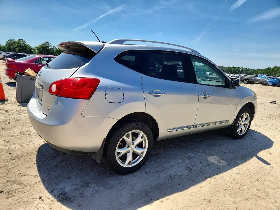 2011 NISSAN ROGUE S  