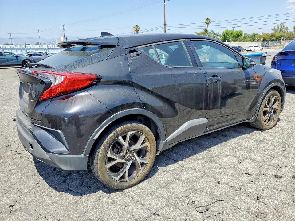 2018 TOYOTA C-HR XLE  