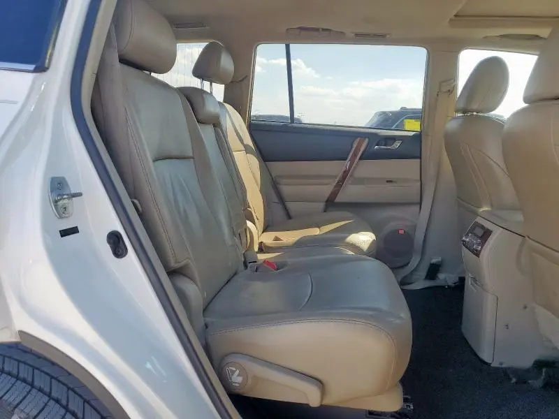 2012 TOYOTA HIGHLANDER LIMITED  