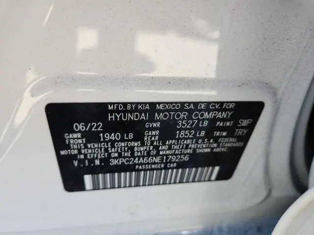 2022 HYUNDAI ACCENT SE  