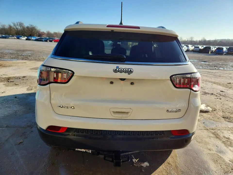 2017 JEEP COMPASS LATITUDE  