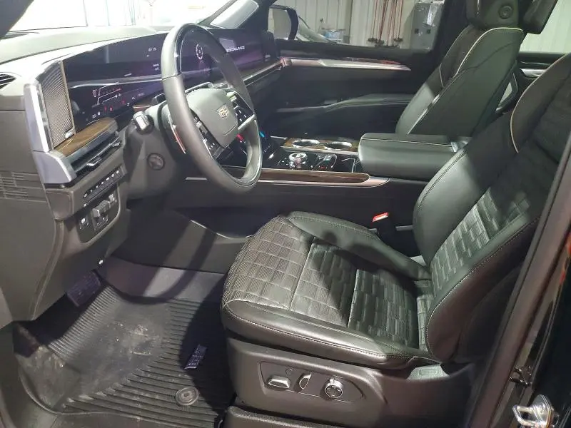 2026 CADILLAC ESCALADE ESV SPORT PLATINUM  