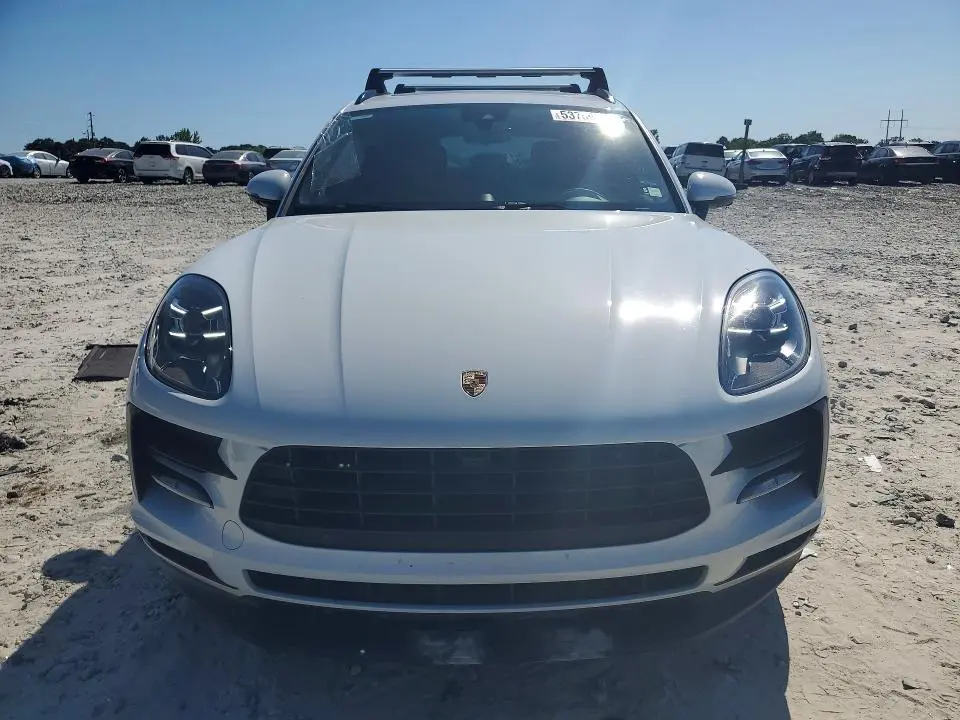 2020 PORSCHE MACAN   