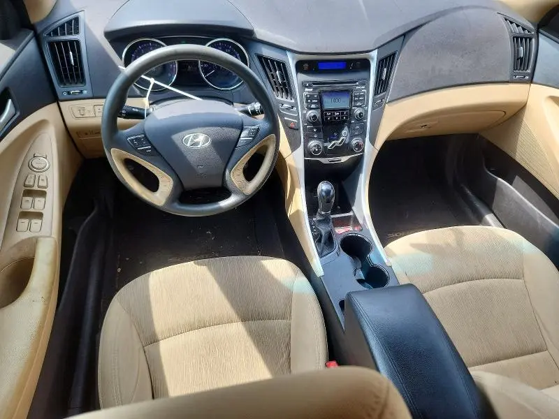 2011 HYUNDAI SONATA GLS  