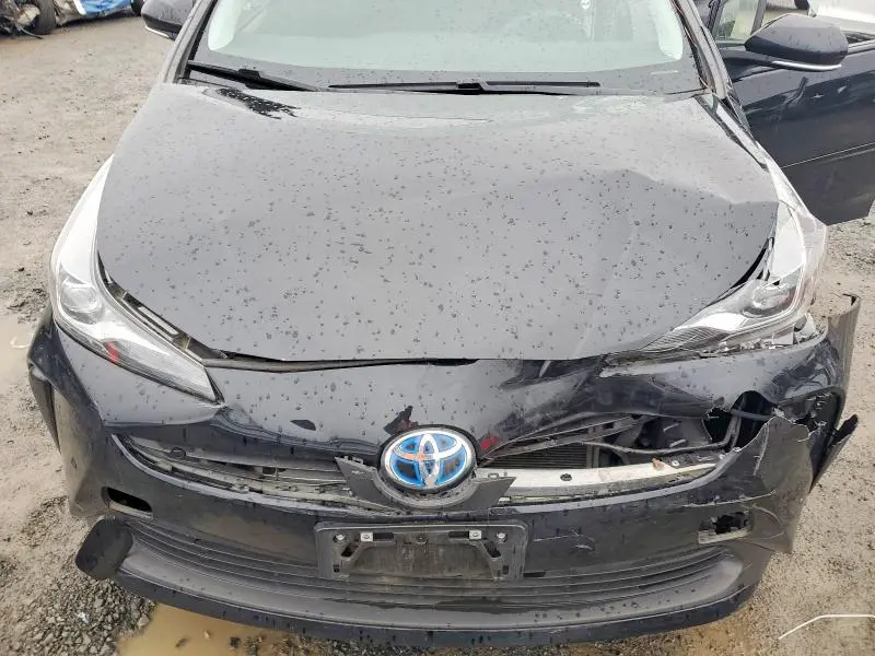 2022 TOYOTA PRIUS LE  