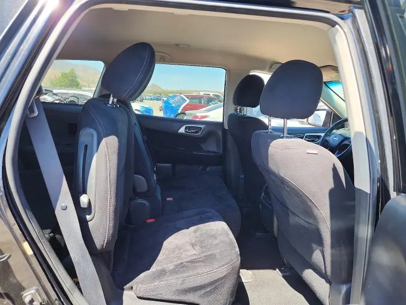 2015 NISSAN PATHFINDER SV  