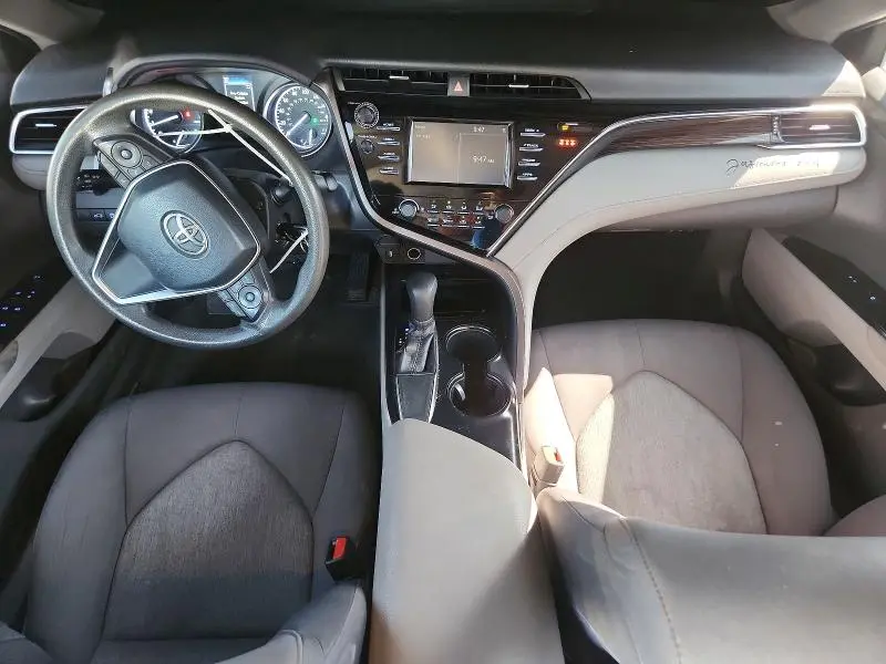 2018 TOYOTA CAMRY LE  