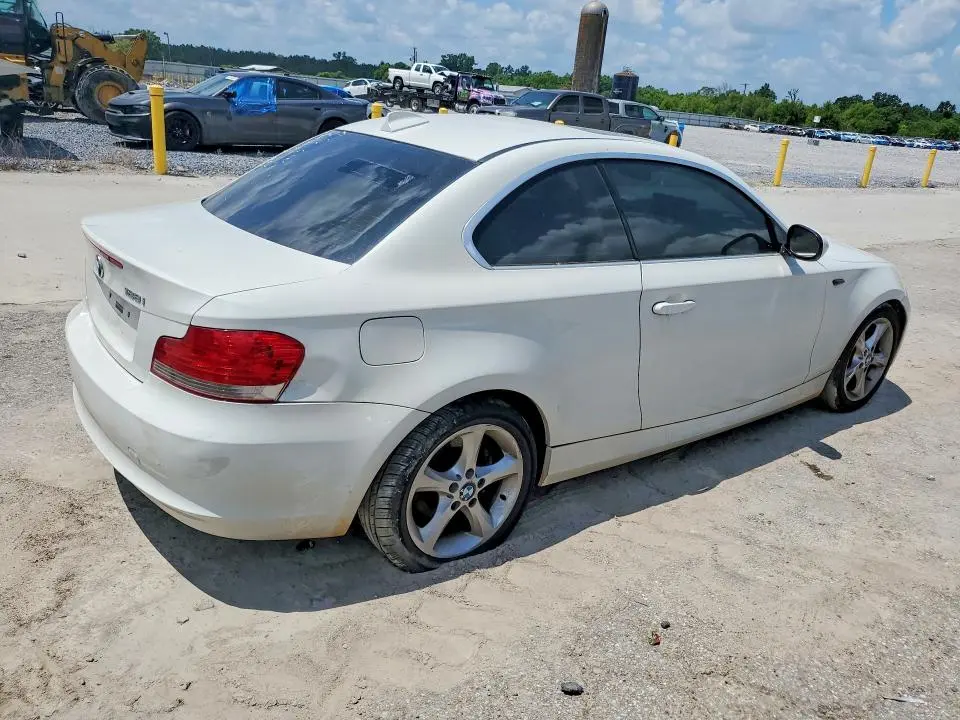 2011 BMW 128 I  