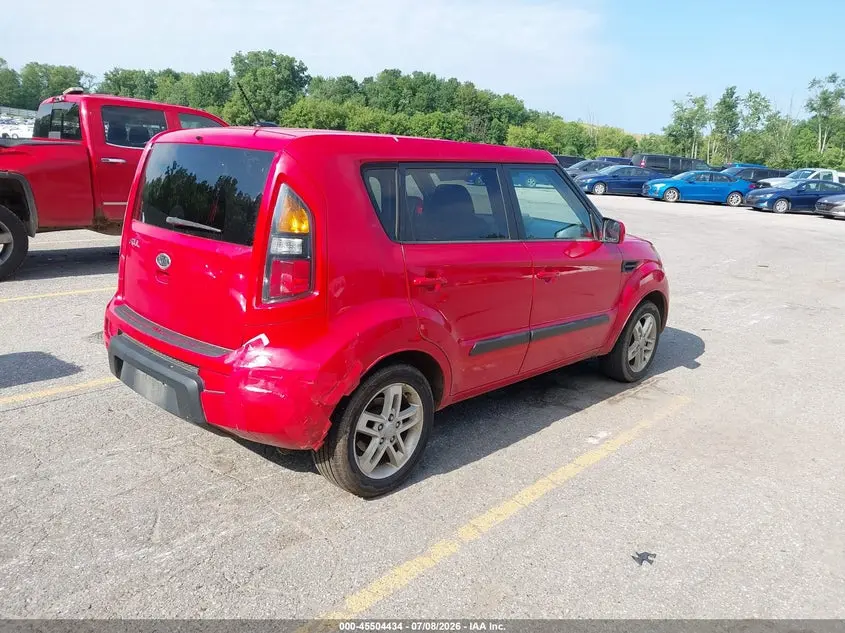 2011 KIA SOUL +