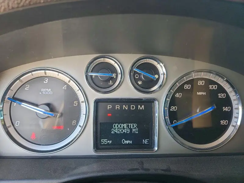 2010 CADILLAC ESCALADE ESV PREMIUM  