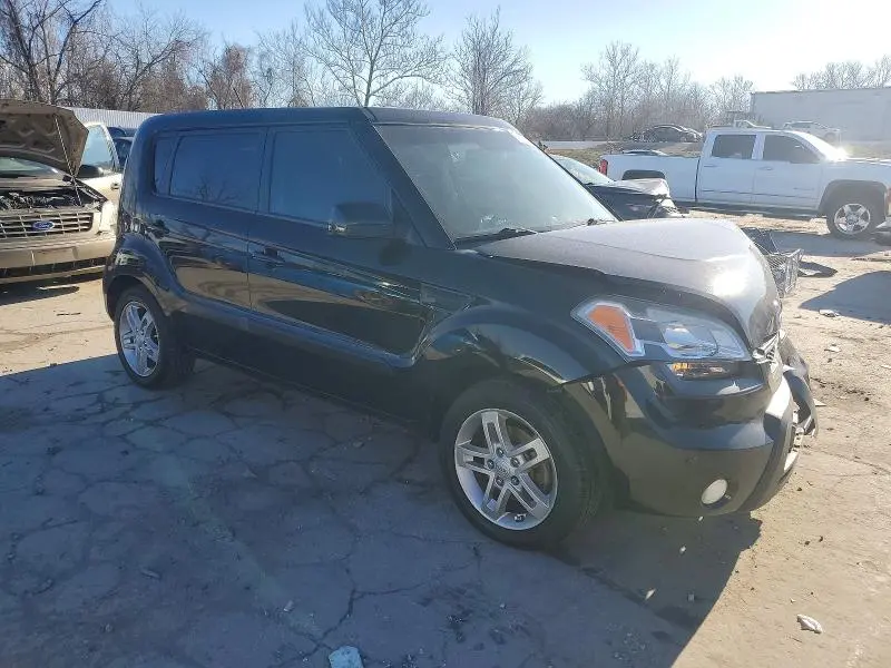 2011 KIA SOUL +  