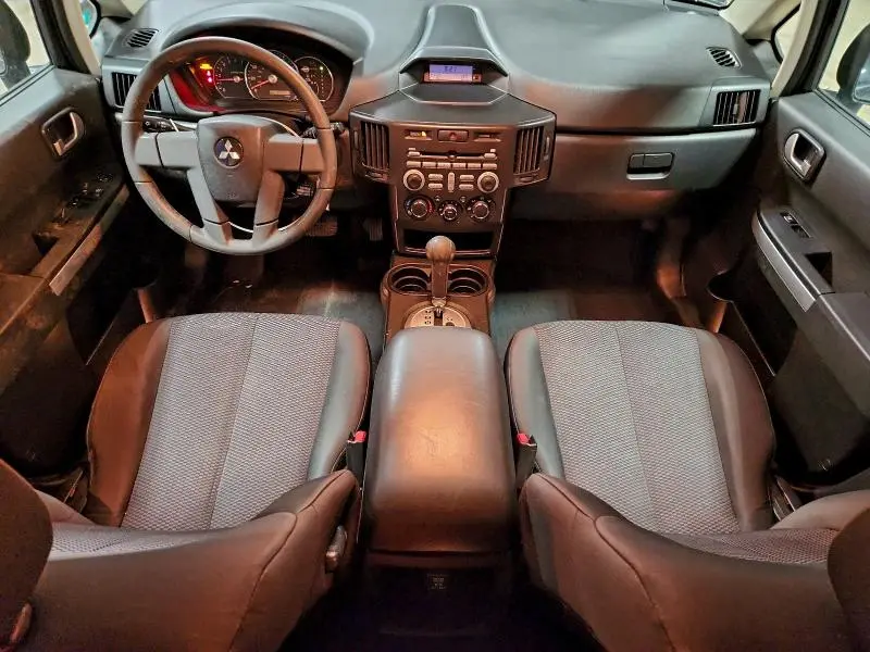 2011 MITSUBISHI ENDEAVOR LS  