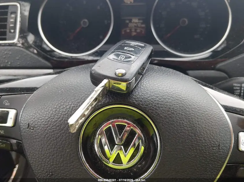 2015 VOLKSWAGEN JETTA 2.0L TDI S