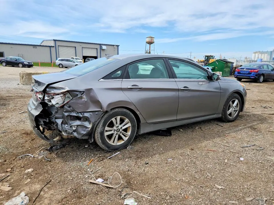 2014 HYUNDAI SONATA GLS  