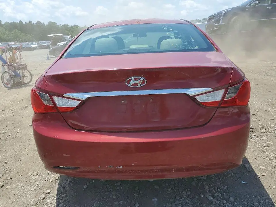 2011 HYUNDAI SONATA GLS  