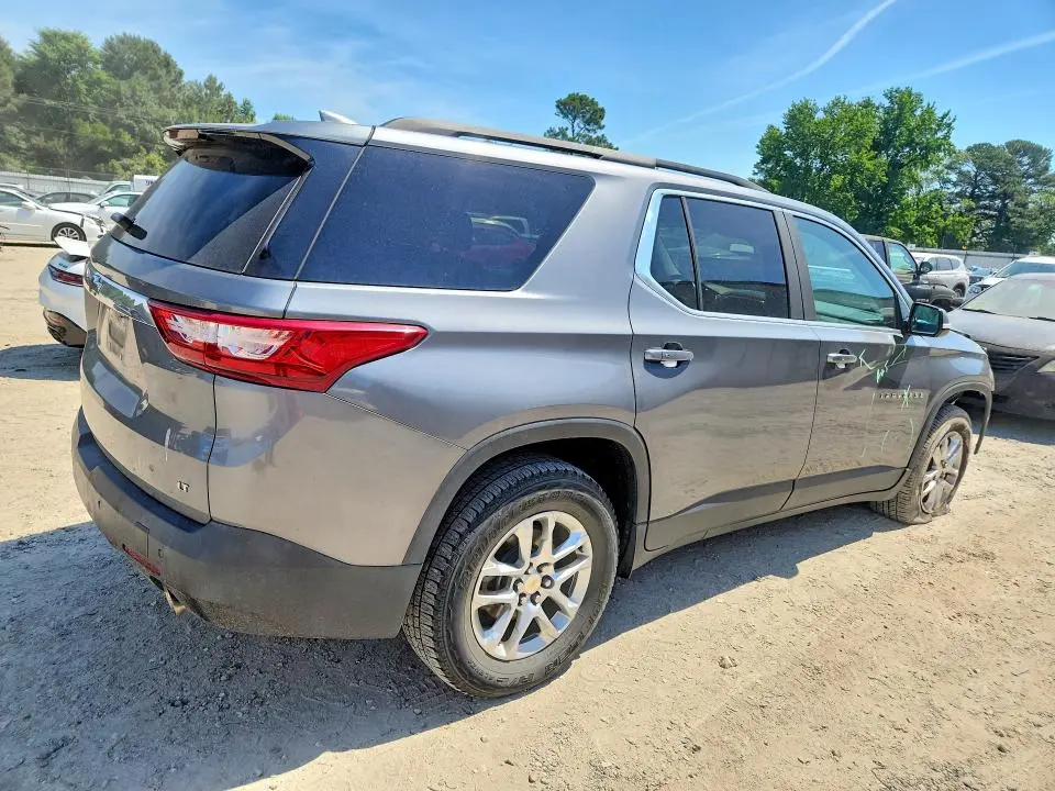 2020 CHEVROLET TRAVERSE LT  