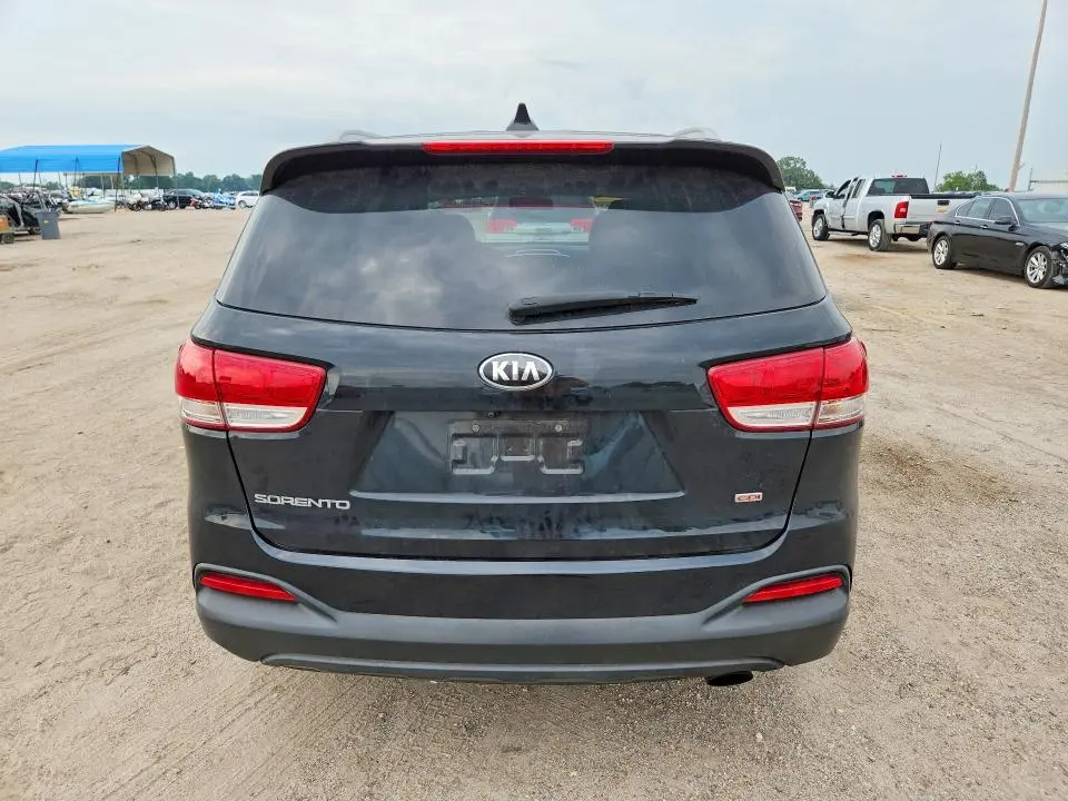 2018 KIA SORENTO LX  