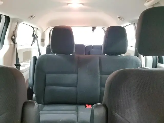 2014 DODGE GRAND CARAVAN SE  