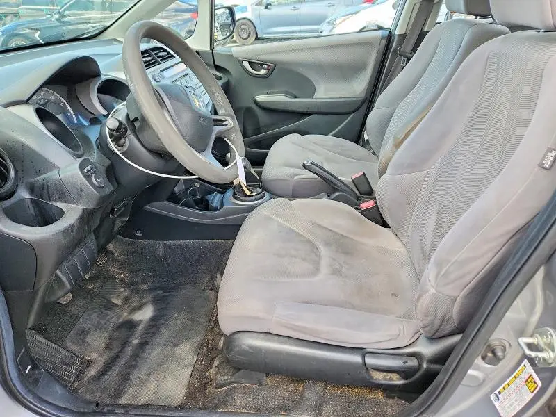 2010 HONDA FIT   