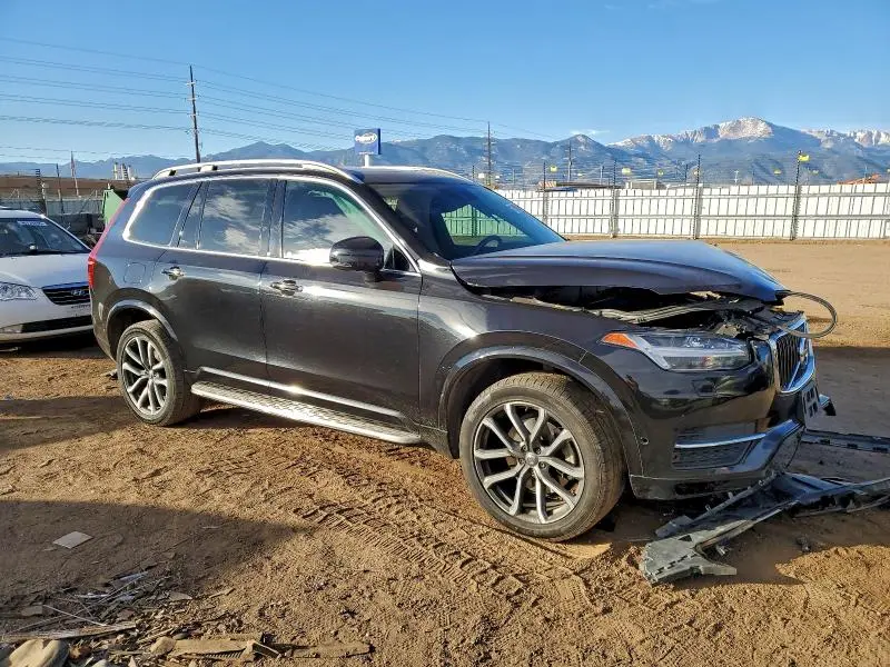 2017 VOLVO XC90 T6  