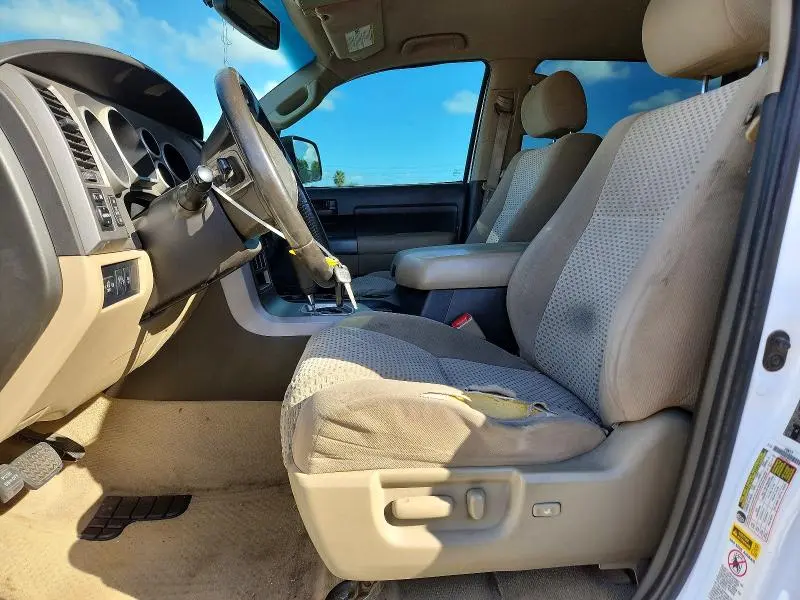 2010 TOYOTA TUNDRA CREWMAX SR5  