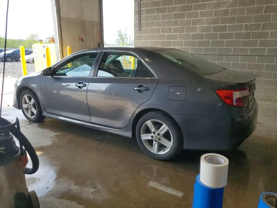 2012 TOYOTA CAMRY SE  