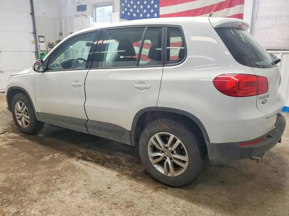 2014 VOLKSWAGEN TIGUAN S  