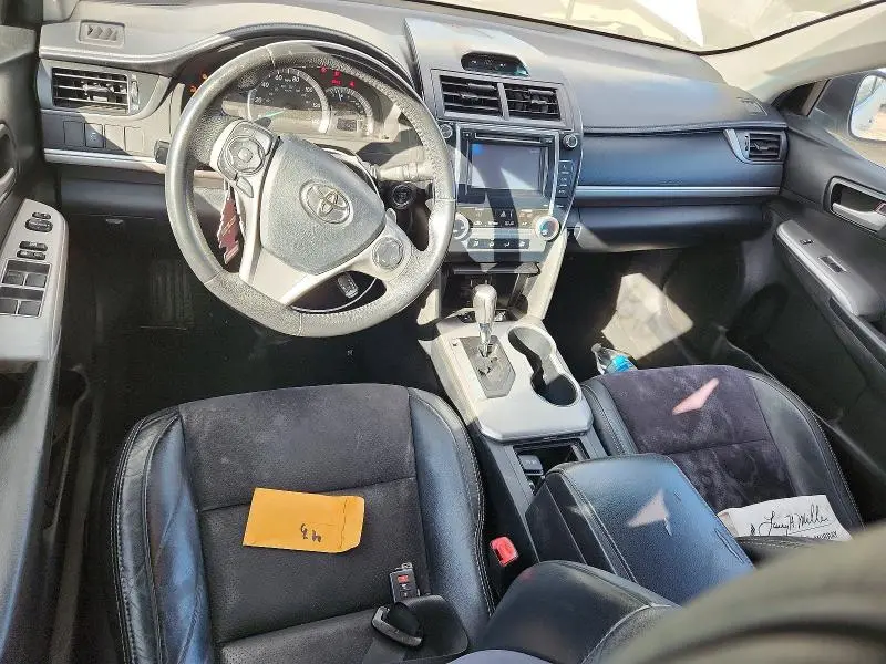 2012 TOYOTA CAMRY SE V6  