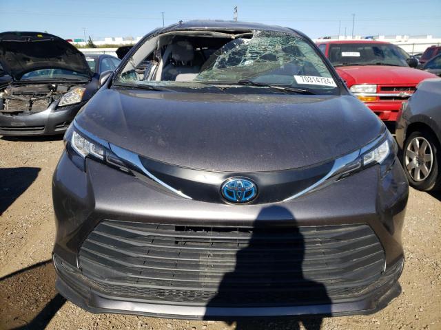 2021 TOYOTA SIENNA LE