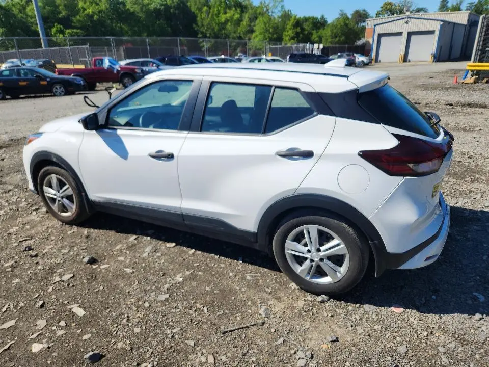 2023 NISSAN KICKS S  