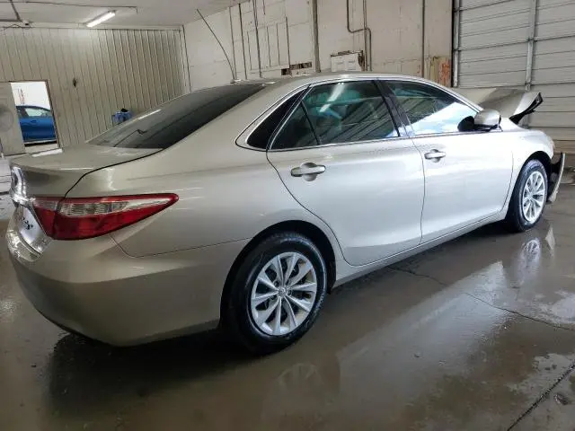 2016 TOYOTA CAMRY LE  