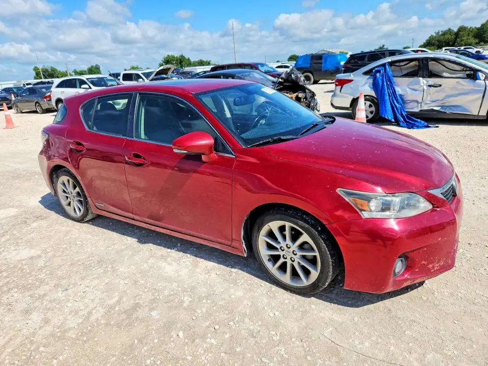 2013 LEXUS CT 200  