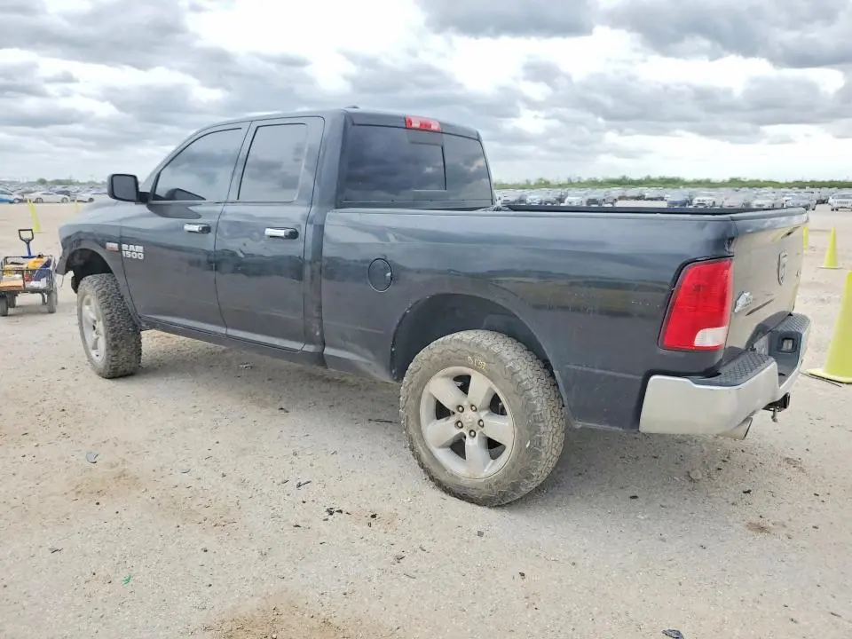 2016 RAM 1500 SLT  