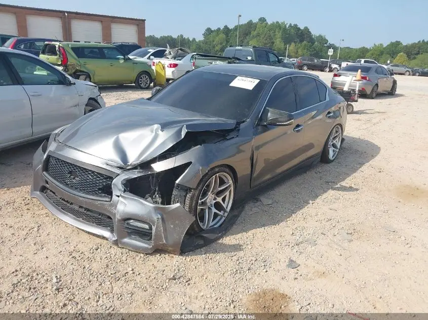 2015 INFINITI Q50 SPORT