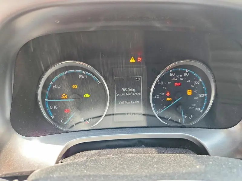 2017 TOYOTA RAV4 HV SE  