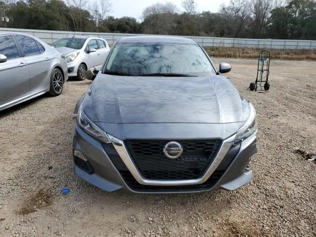 2022 NISSAN ALTIMA SV