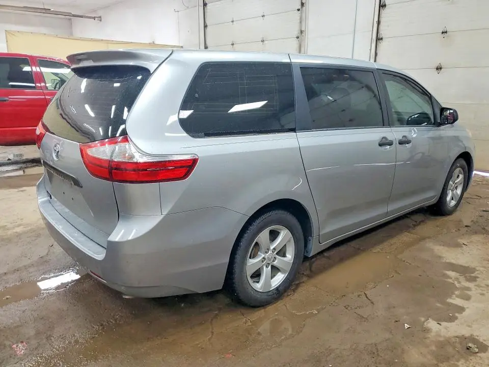 2015 TOYOTA SIENNA L 7-PASSENGER  