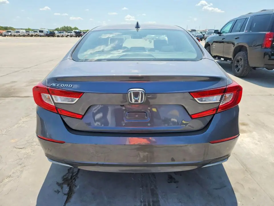 2022 HONDA ACCORD LX  