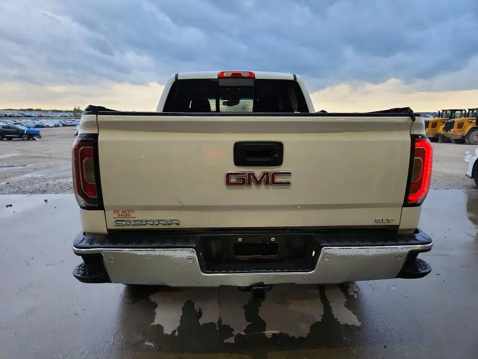 2018 GMC SIERRA K1500 SLT  