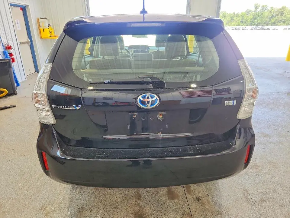 2013 TOYOTA PRIUS V THREE  