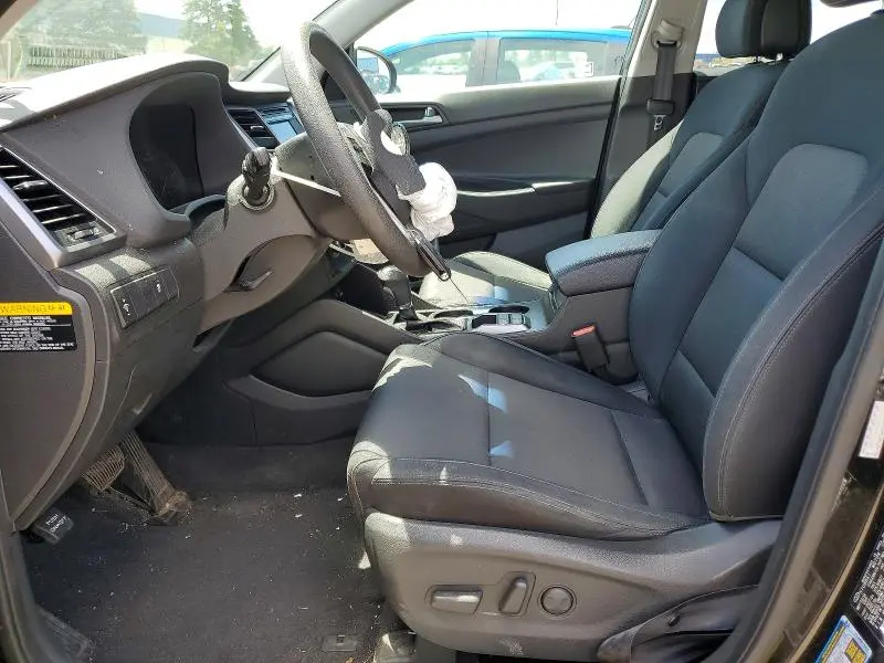 2016 HYUNDAI TUCSON SE  