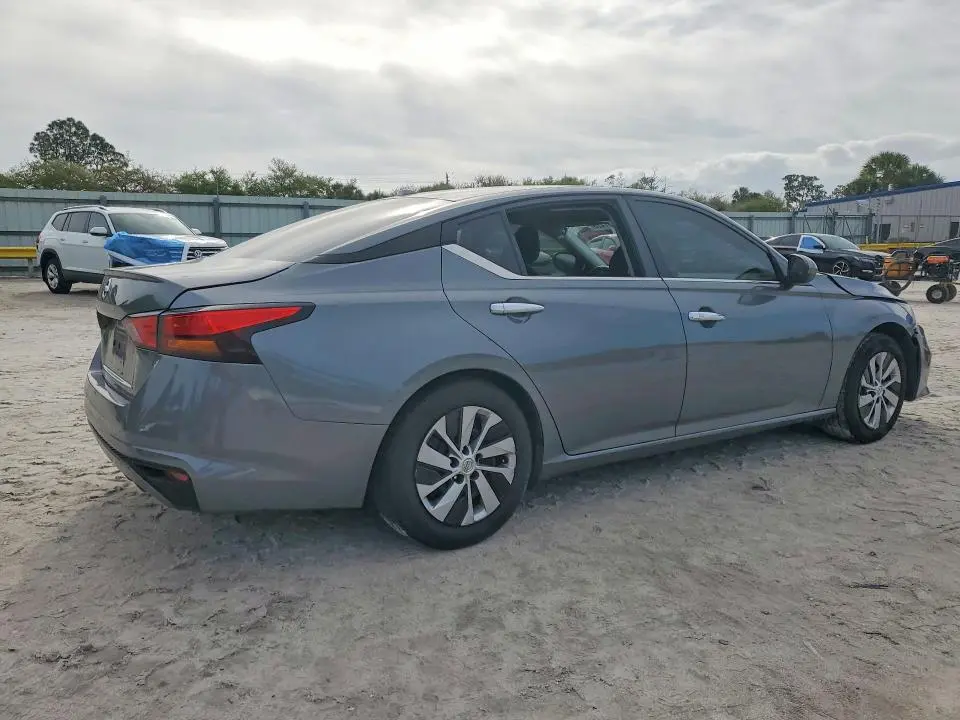 2020 NISSAN ALTIMA S  