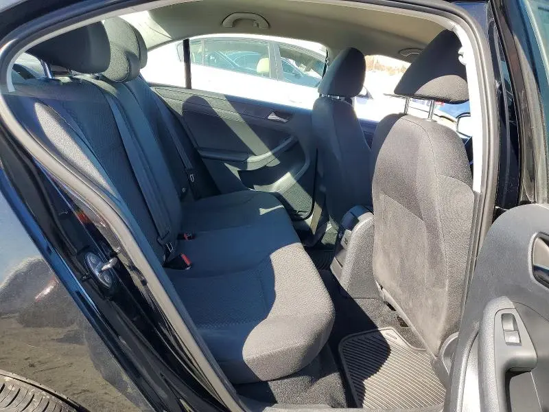 2013 VOLKSWAGEN JETTA BASE  