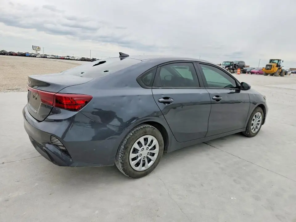 2024 KIA FORTE LX  
