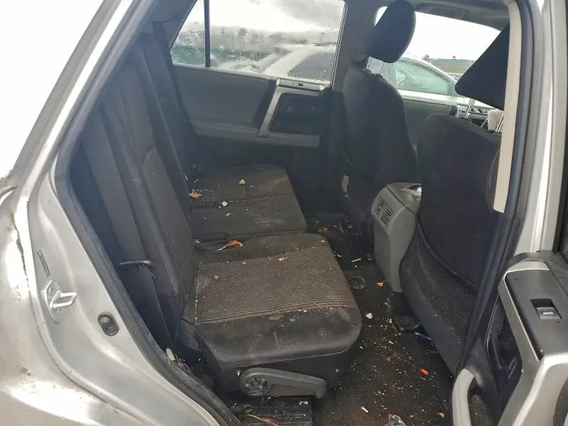 2011 TOYOTA 4RUNNER SR5  